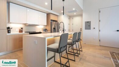 143 E Commerce St in San Antonio, TX - Foto de edificio - Building Photo