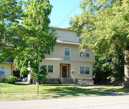 1016 E Ann St in Ann Arbor, MI - Building Photo - Building Photo