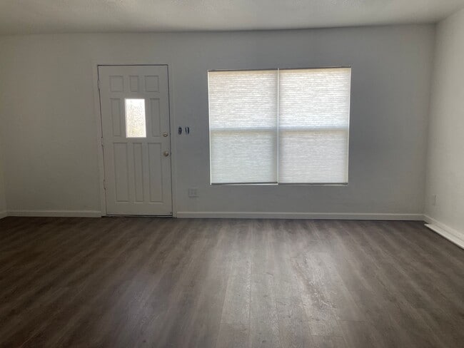 225 W Birch Ave in Fresno, CA - Building Photo - Building Photo