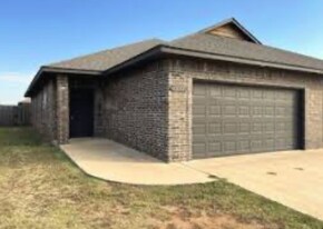 1852 Cypress Ln in El Reno, OK - Building Photo