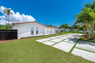 10113 SW 140th St in Miami, FL - Building Photo - Building Photo