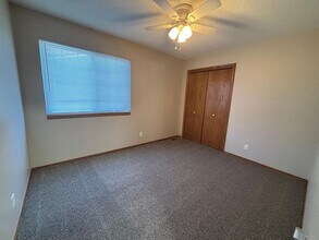 10307 W Yosemite Dr in Wichita, KS - Building Photo - Building Photo