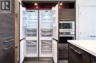 7468 Lansdowne Rd in Richmond, BC - Building Photo - Building Photo