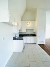 2346-2346 Ocean Ave in Ventura, CA - Building Photo - Building Photo