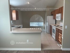 8124 Alamosa Wood Ave in Ruskin, FL - Building Photo - Building Photo