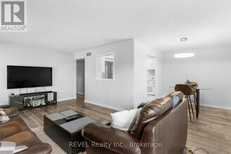 5222 Portage Rd in Niagara Falls, ON - Building Photo - Building Photo