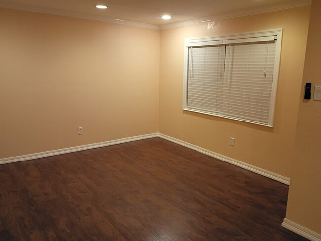 4404 Monna St in Haltom City, TX - Building Photo - Building Photo