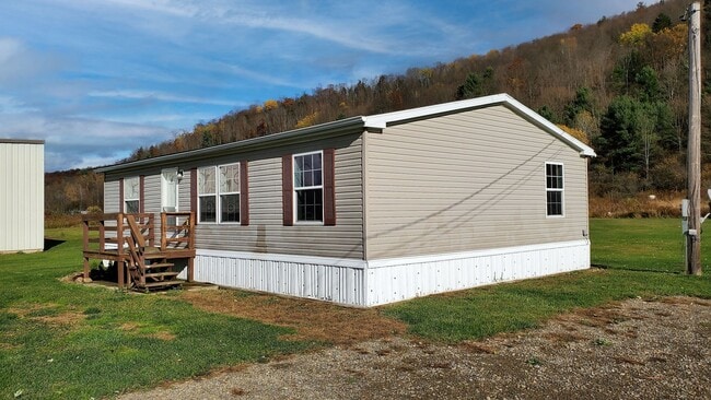 5847 NY-98 in Great Valley, NY - Building Photo - Building Photo