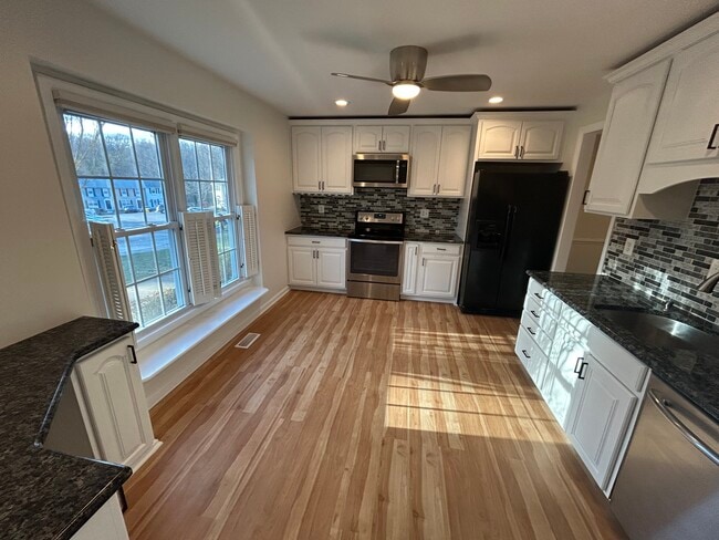 69 Old Mill Bottom Rd N in Annapolis, MD - Building Photo - Building Photo