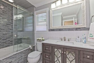 136 Lippincott Ave in Long Branch, NJ - Building Photo - Building Photo