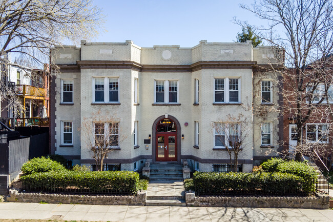 1929 1st St NW in Washington, DC - Foto de edificio - Building Photo