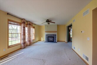 7033 Rockstream Dr in Madison, WI - Building Photo - Building Photo