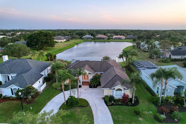 9910 Laurel Valley Ave Cir in Bradenton, FL - Building Photo - Building Photo