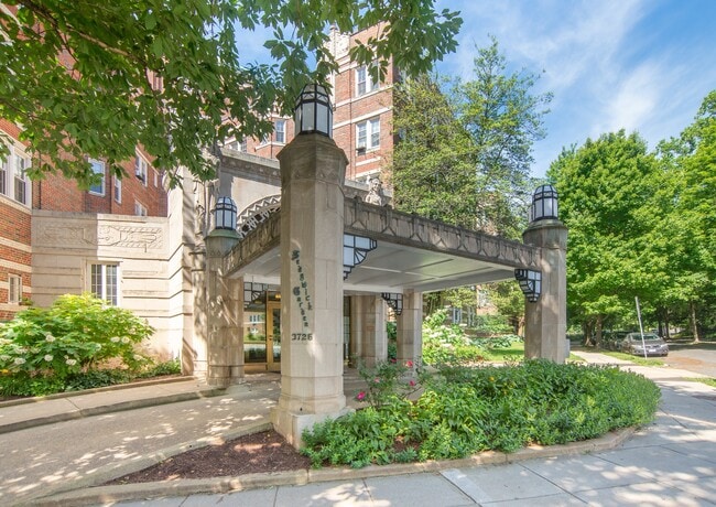 Sedgwick Gardens Apartments in Washington, DC - Foto de edificio - Building Photo