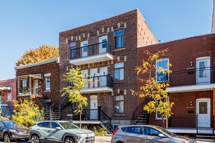 5628 Eadie Rue in Montréal, QC - Building Photo