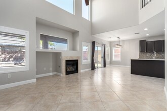 11200 Playa Bonita Ave in Las Vegas, NV - Building Photo - Building Photo