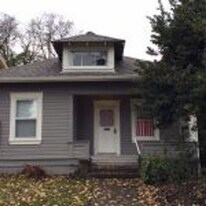 236 NW 14th St in Corvallis, OR - Building Photo