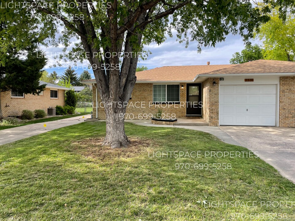 2331 W 18th St in Loveland, CO - Building Photo