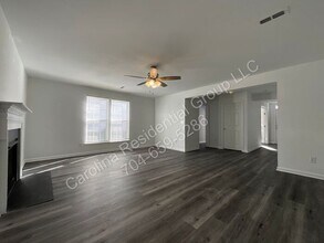 15709 Castle Watch Ave in Charlotte, NC - Building Photo - Building Photo