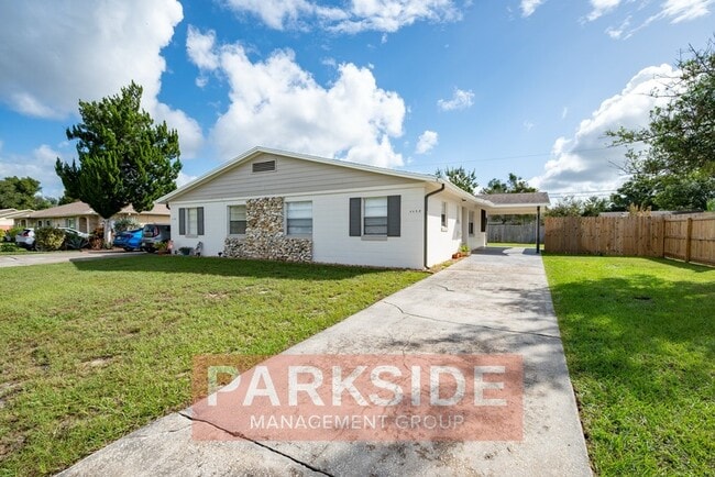 665 Belltower Ave in Deltona, FL - Building Photo - Building Photo