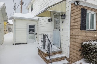 67 Cranberry Rd in Rochester, NY - Building Photo - Building Photo