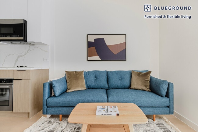 333 E 52nd St in New York, NY - Building Photo - Building Photo