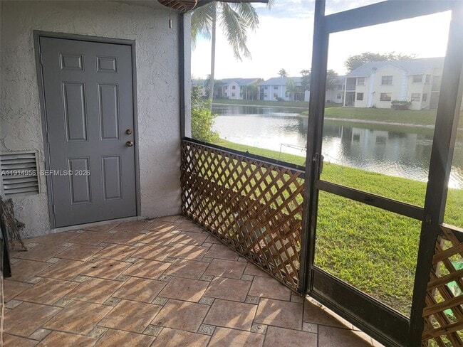 property at 960 N Franklin Ave