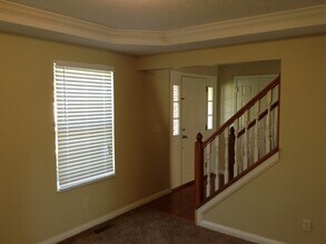 1841 Freedom Trl in Independence, KY - Foto de edificio - Building Photo