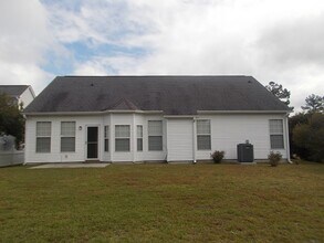 696 Churchill Downs Dr in Myrtle Beach, SC - Building Photo - Building Photo