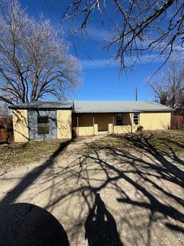 6668 County Rd 120 in Clyde, TX - Building Photo - Building Photo