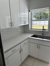 1780 NE 170th St in North Miami Beach, FL - Building Photo - Building Photo