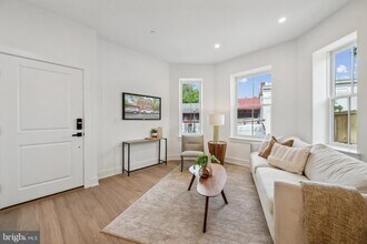 1614 Kilbourne Pl NW in Washington, DC - Building Photo - Building Photo