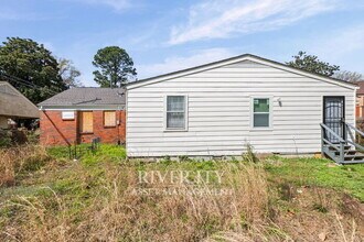 3240 Boxdale St in Memphis, TN - Building Photo - Building Photo