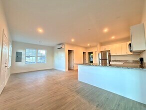 24 Creeper Hill Rd in Grafton, MA - Building Photo - Building Photo