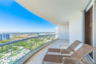 7000 Island Blvd in Aventura, FL - Building Photo - Building Photo
