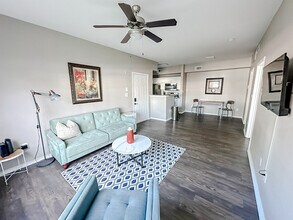 3293 Cimarron Blvd in Corpus Christi, TX - Foto de edificio - Building Photo