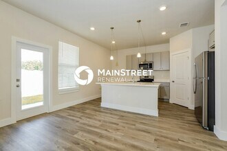 305 Pine St in DeLand, FL - Building Photo - Building Photo