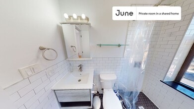 Room in Shared 5 bed/3 bath home in Queens, NY - Foto de edificio - Building Photo