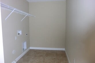 252 Sandridge Dr, Unit 252 in Collinsville, IL - Building Photo - Building Photo