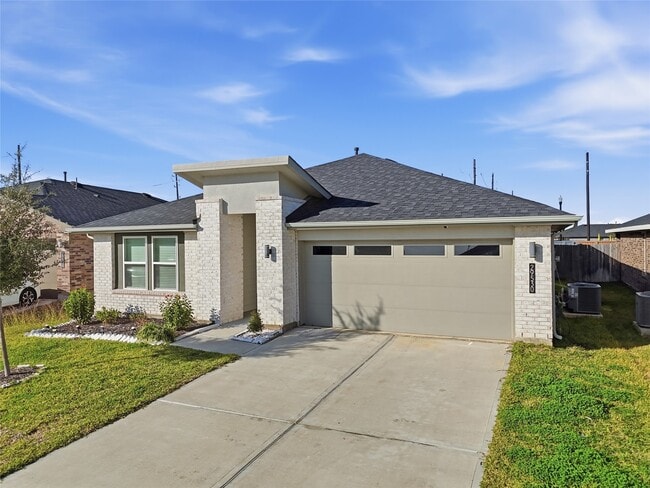 property at 29530 Paytons Park Ct