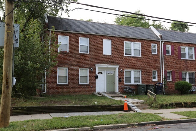 459 Orange St SE in Washington, DC - Foto de edificio - Building Photo