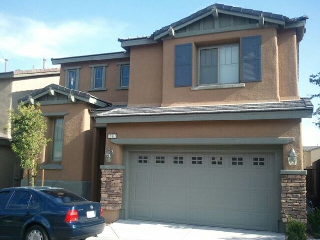 property at 10415 Lilac Square Ave