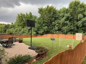 Room in House on Arbor Vista Dr in Charlotte, NC - Building Photo - Building Photo