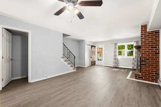 1705 Walnut Ridge Est in Pottstown, PA - Foto de edificio - Building Photo