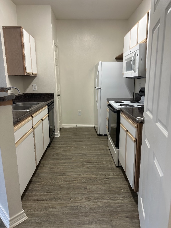 8300 Farm to Market 1960 Rd E in Humble, TX - Building Photo - Building Photo