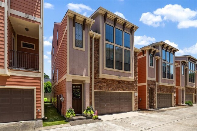 1042 W 23rd St in Houston, TX - Building Photo - Building Photo