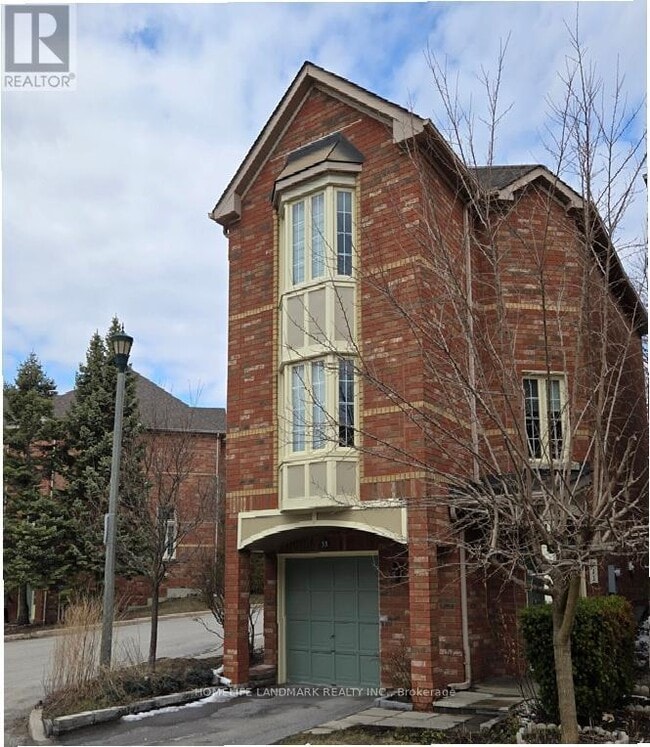 property at 33 Guildpark Pathway