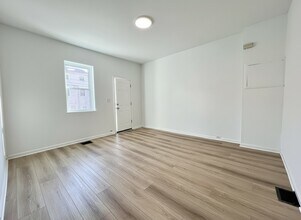 358 E Hector St in Conshohocken, PA - Building Photo - Building Photo