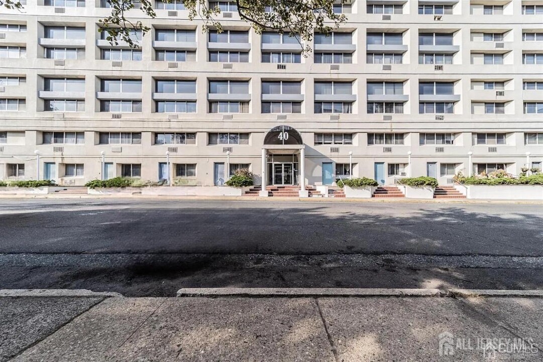 40 Fayette St in Perth Amboy, NJ - Building Photo