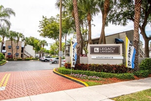 Legacy Lakeside in Miami, FL - Building Photo